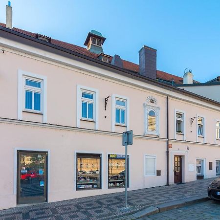 The Bookhouse, 5-Bedroom Residence By Prague Castle المظهر الخارجي الصورة