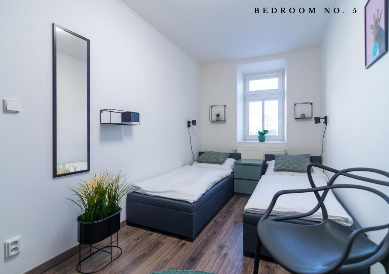 The Bookhouse, 5-Bedroom Residence By Prague Castle المظهر الخارجي الصورة