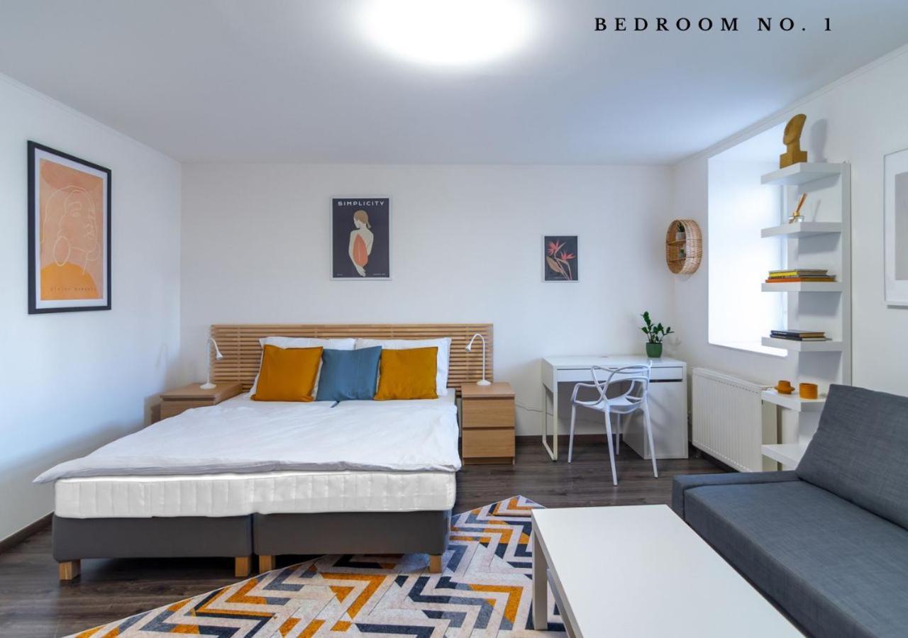 The Bookhouse, 5-Bedroom Residence By Prague Castle المظهر الخارجي الصورة